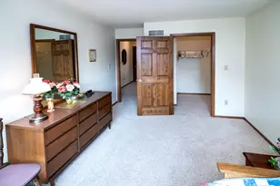 8423 S 76th St, Franklin, WI 53132 - Photo 43