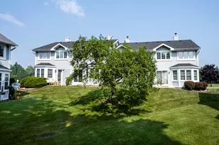 8423 S 76th St, Franklin, WI 53132 - Photo 5