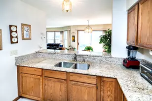 8423 S 76th St, Franklin, WI 53132 - Photo 23