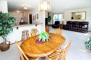 8423 S 76th St, Franklin, WI 53132 - Photo 19