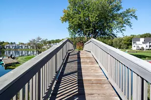 8423 S 76th St, Franklin, WI 53132 - Photo 57