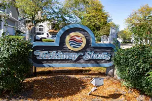 8423 S 76th St, Franklin, WI 53132 - Photo 7