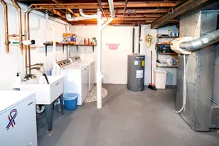 8423 S 76th St, Franklin, WI 53132 - Photo 47