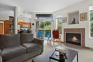 9164 W Elm Ct, Franklin, WI 53132 - Photo 3