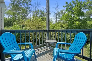 9164 W Elm Ct, Franklin, WI 53132 - Photo 5