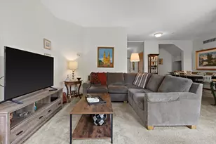 9164 W Elm Ct, Franklin, WI 53132 - Photo 9