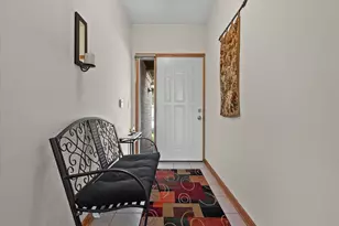 9164 W Elm Ct, Franklin, WI 53132 - Photo 19