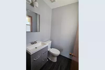 3160 S 95th St, Milwaukee, WI 53227 - Photo 7