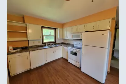 205  Sharon St #A, Darien, WI 53114 - Photo 3