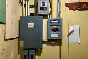 2721 N Shepard Ave, Milwaukee, WI 53211 - Photo 29