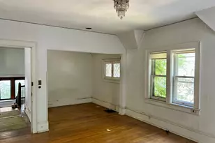 2721 N Shepard Ave, Milwaukee, WI 53211 - Photo 17