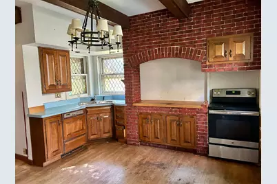 2721 N Shepard Ave, Milwaukee, WI 53211 - Photo 11