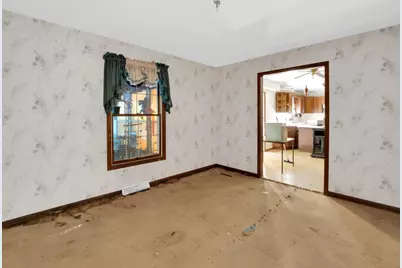 1405 N English Settlement Ave, Racine, WI 53105 - Photo 37
