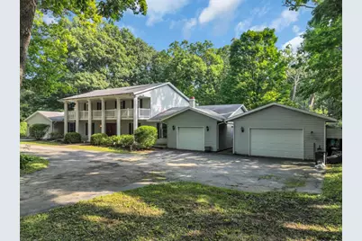 1405 N English Settlement Ave, Racine, WI 53105 - Photo 3