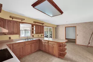 1405 N English Settlement Ave, Racine, WI 53105 - Photo 13