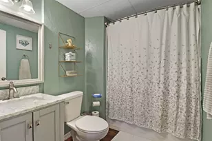 7742 W Lake Pointe Dr, Franklin, WI 53132 - Photo 31