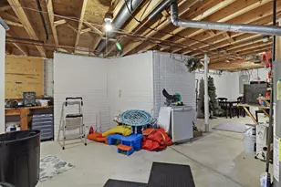 7742 W Lake Pointe Dr, Franklin, WI 53132 - Photo 33