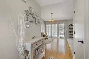 7742 W Lake Pointe Dr, Franklin, WI 53132 - Photo 5