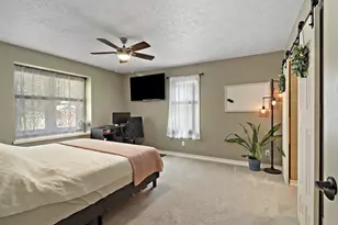 7742 W Lake Pointe Dr, Franklin, WI 53132 - Photo 15