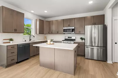 W168N10125  Bittersweet Trl, Germantown, WI 53022 - Photo 3