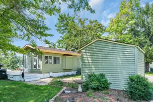 W4945 County Rd ES, Sugar Creek, WI 53121 - Photo 23