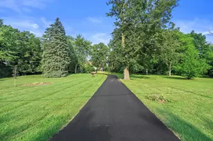 423 S Fancher Rd, Racine, WI 53406 - Photo 19