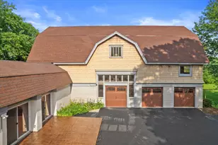 423 S Fancher Rd, Racine, WI 53406 - Photo 5