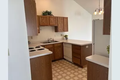 1060  4th St, Fond du Lac, WI 54935 - Photo 15