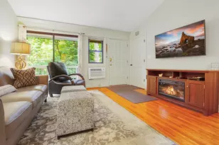 403 Deerpath -, Fontana, WI 53125 - Photo 7