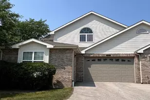 9215 S 51st St, Franklin, WI 53132 - Photo 33