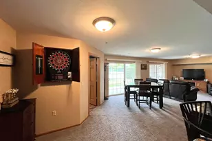 9215 S 51st St, Franklin, WI 53132 - Photo 29