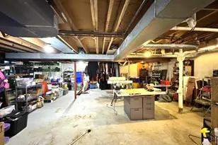 7823 W Coventry Dr, Franklin, WI 53132 - Photo 29