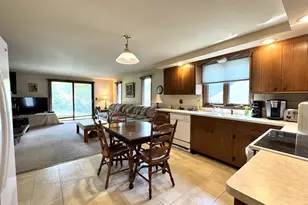 7823 W Coventry Dr, Franklin, WI 53132 - Photo 5