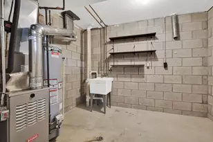 8127 S Legend Dr, Franklin, WI 53132 - Photo 23