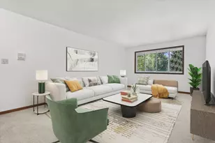 N114W15680 Sylvan Cir, Germantown, WI 53022 - Photo 9