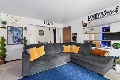 N115W17131  Armada Dr, Germantown, WI 53022 - Photo 5