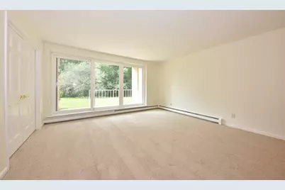 945 W Heritage Ct #104, Mequon, WI 53092 - Photo 13