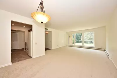 945 W Heritage Ct #104, Mequon, WI 53092 - Photo 5