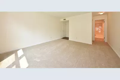 945 W Heritage Ct #104, Mequon, WI 53092 - Photo 21