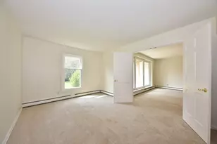 945 W Heritage Ct, Mequon, WI 53092 - Photo 17