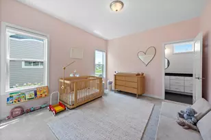 10190 S Woodside Ct, Franklin, WI 53132 - Photo 23