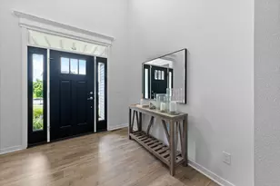 10190 S Woodside Ct, Franklin, WI 53132 - Photo 15