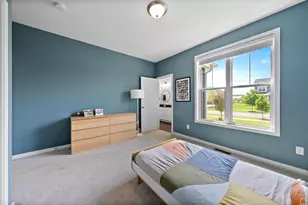 10190 S Woodside Ct, Franklin, WI 53132 - Photo 27