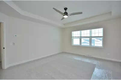 8211 W Skylark Dr, Mequon, WI 53097 - Photo 23