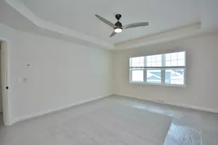 8211 W Skylark Dr, Mequon, WI 53097 - Photo 23