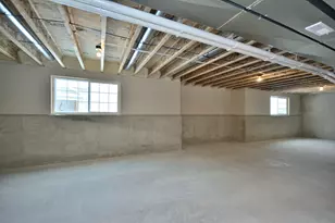 8211 W Skylark Dr, Mequon, WI 53097 - Photo 35