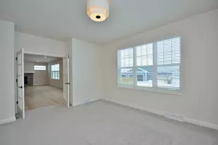 8211 W Skylark Dr, Mequon, WI 53097 - Photo 19