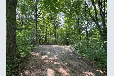 525  Woodland Dr, Richfield, WI 53017 - Photo 3