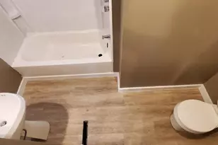 1300 W Greenfield Ave, Milwaukee, WI 53204 - Photo 15