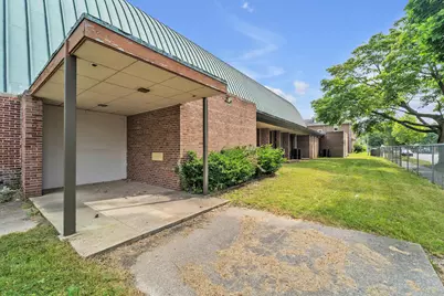 1735  Center St, Racine, WI 53403 - Photo 11